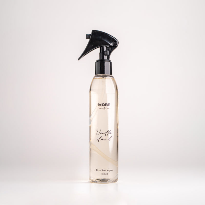 UN SPRAY D'INTÉRIEUR - ALMOND VANILLA